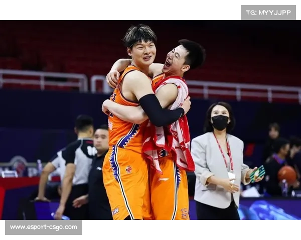 王哲林上海队角色定位，与新人配合效果受关注